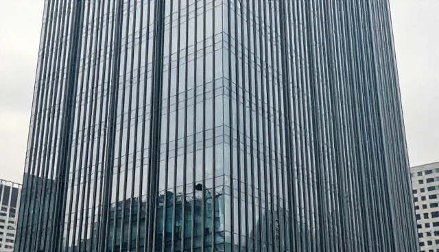 深圳网页设计中如何降低人工干预
